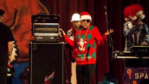 Read more about the article Ugly Sweaters Mean Free Early Boarding!