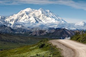 Read more about the article Dangers While Trucking In Alaska
