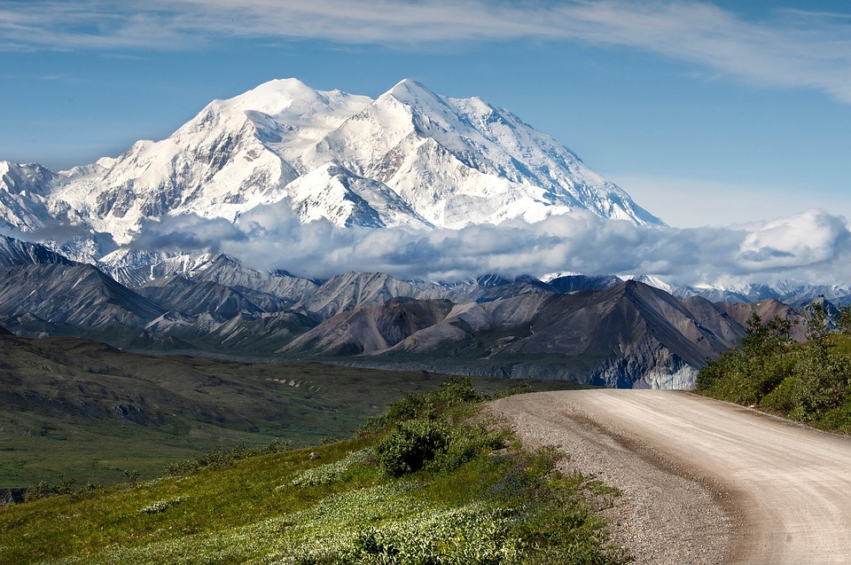You are currently viewing Dangers While Trucking In Alaska